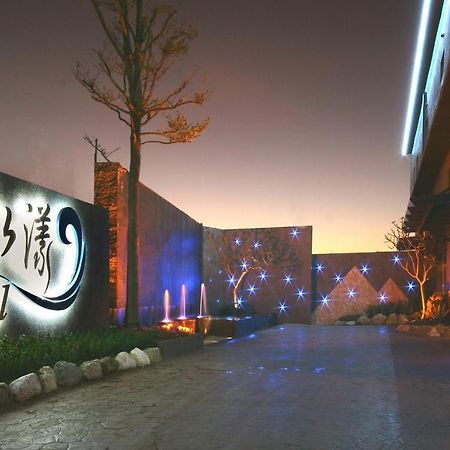 Spring Young Motel Fengyuan Luaran gambar