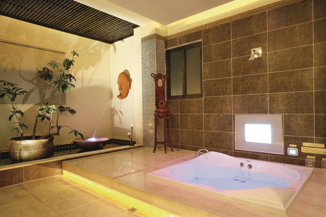 Spring Young Motel Fengyuan Luaran gambar