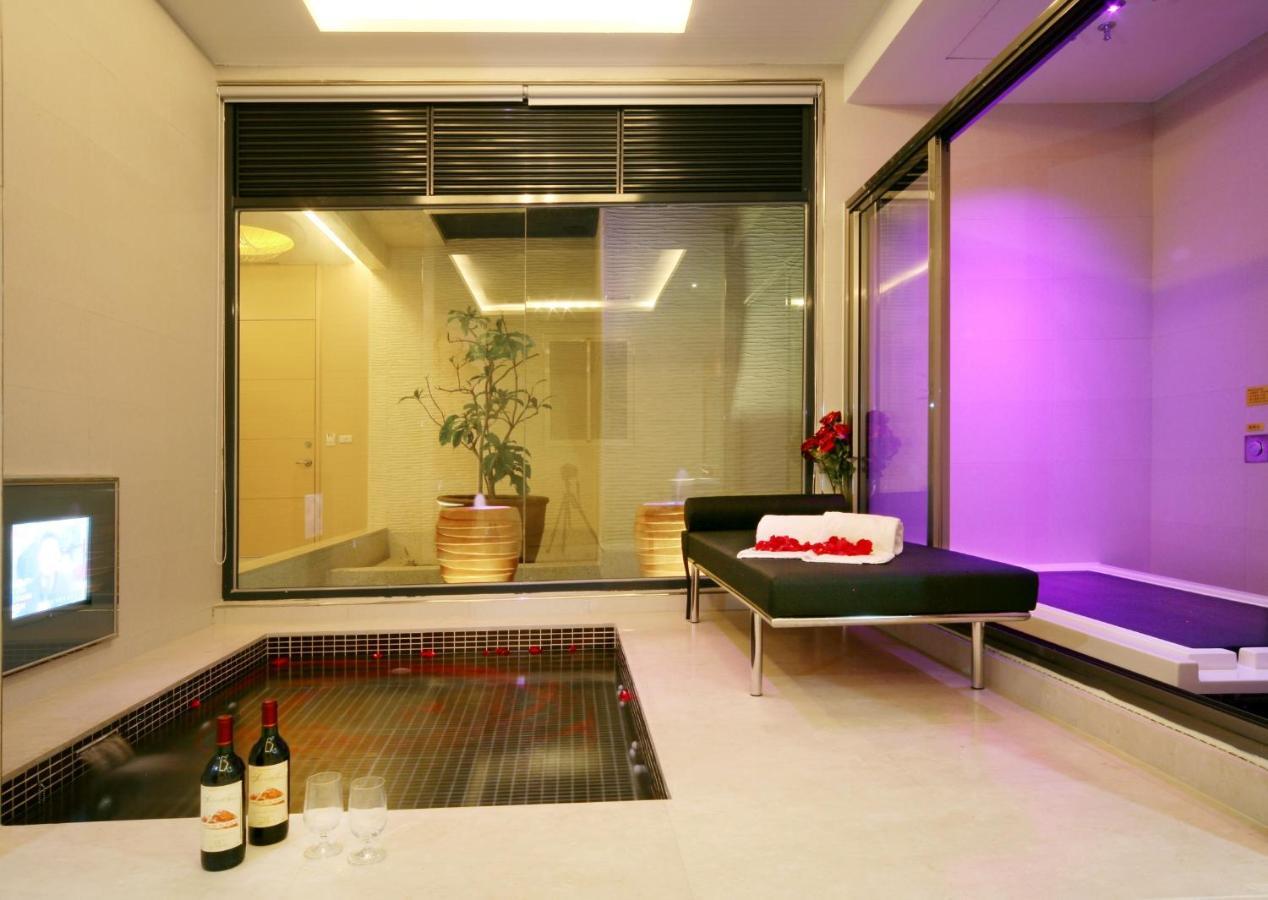 Spring Young Motel Fengyuan Luaran gambar